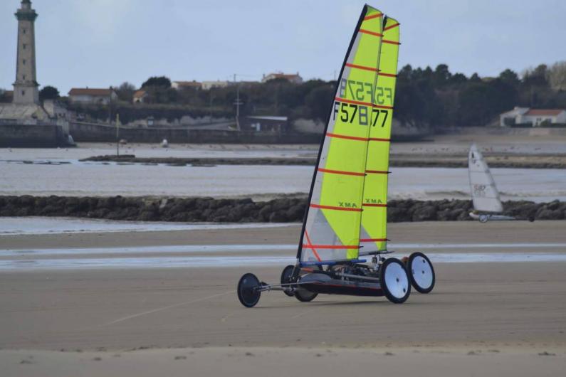 Le char à voile, une discipline où les deux frères Morandière de Montendre excellent. 