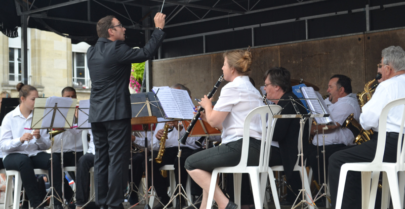 La lyre Montendraise lancera la série des marchés nocturnes de l'été